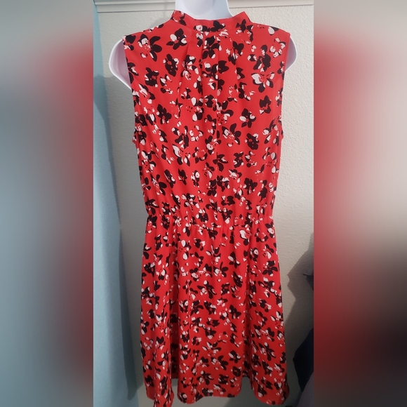 Banana Republic Tie-Neck Dress in Red Glow Size Medium - Picture 2 of 4